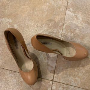 vera wang lavender genuine leather high heel pumps